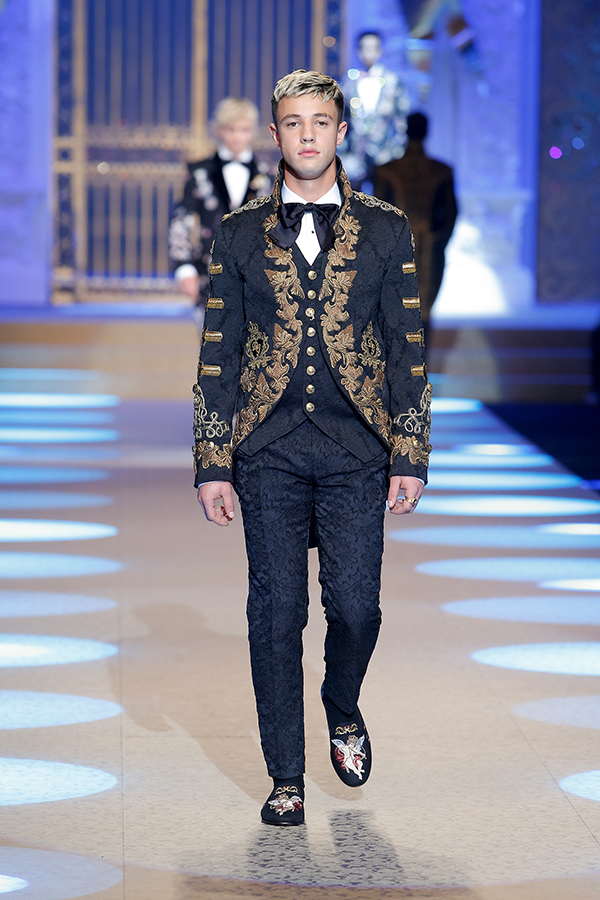 dolce and gabbana suits 2018