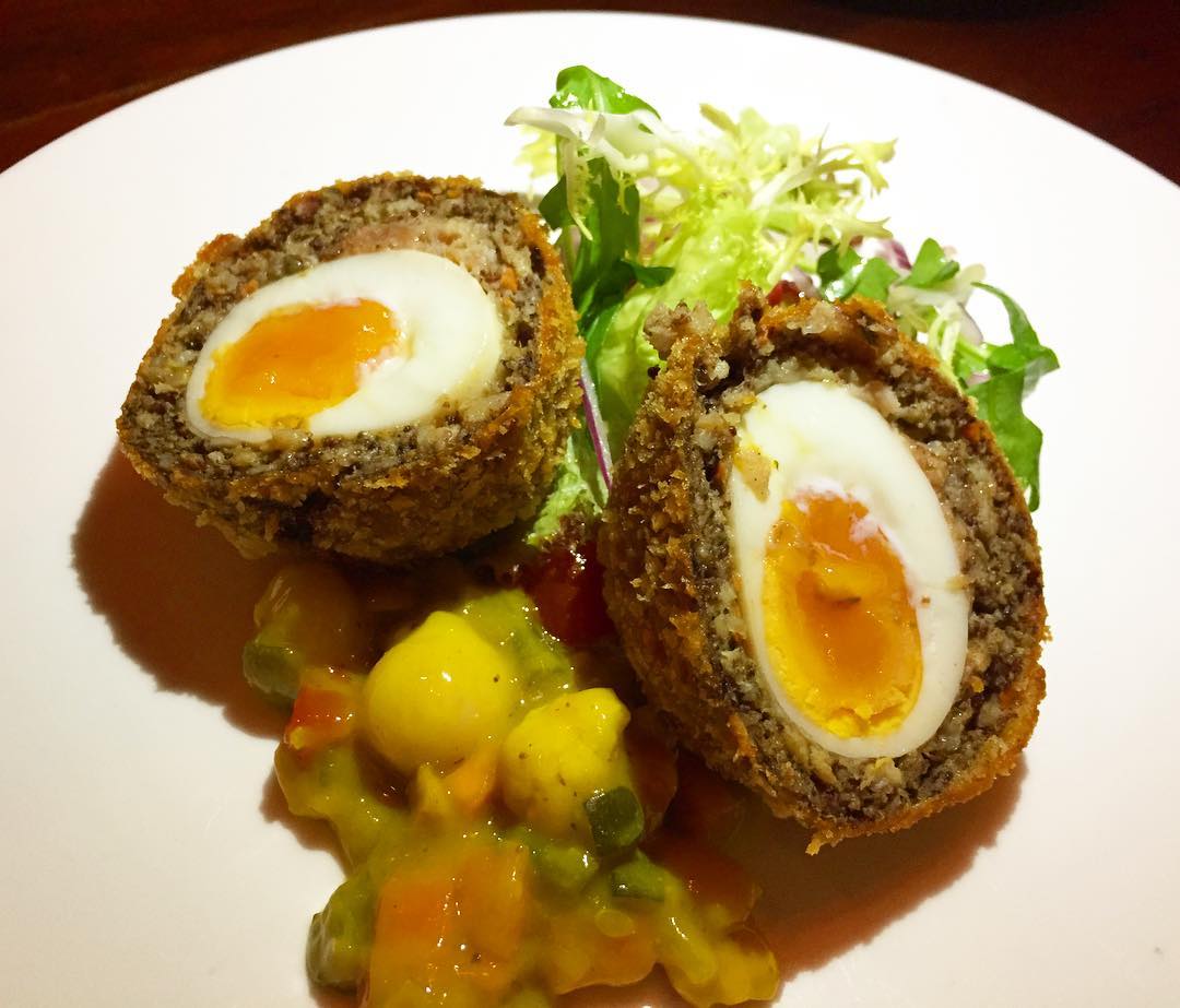 A traditional Scotch egg at The Globe (Photo: eatingwithlaubaby)