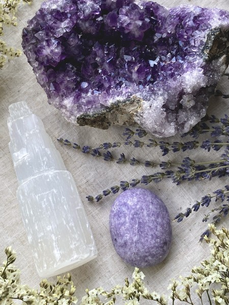 Sleep better with these three grounding crystals