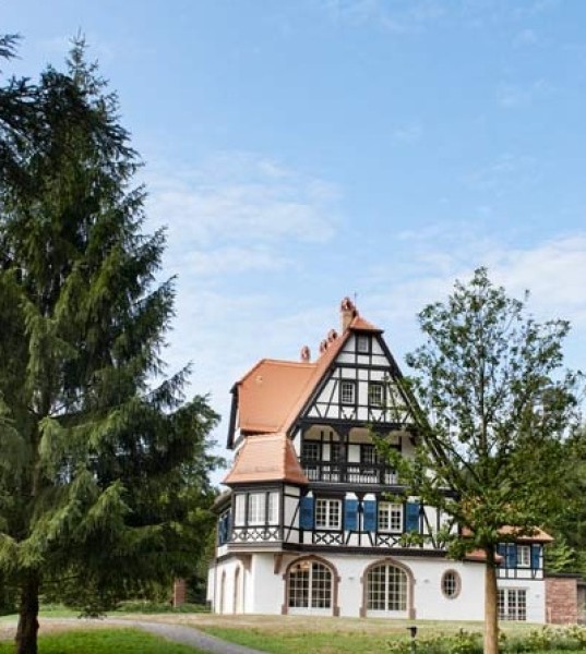 House of Designer René-Jules Lalique Turned Into Hotel