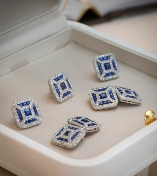 Boucheron Displays Blue Sapphire Museum Jewellery Pieces in Hong Kong