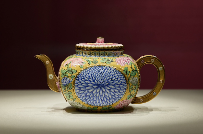 A French-made teapot and prized item in the collection of the Qianlong Emperor.