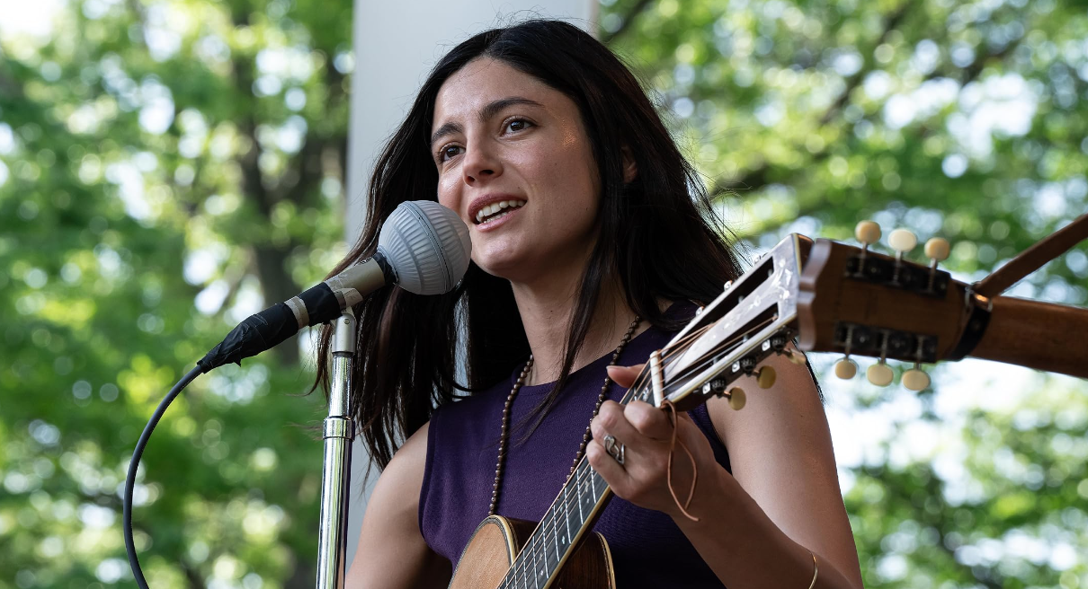 Monica Barbaro shines as Joan Baez