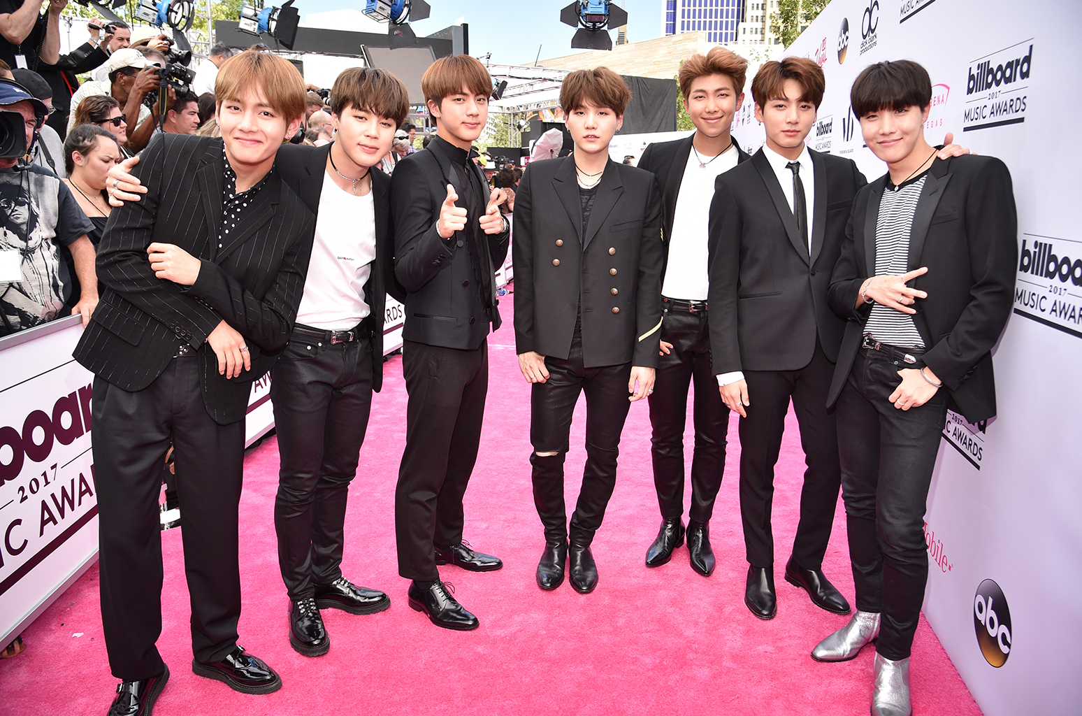 BTS at the 2017 Billboard Music Awards 