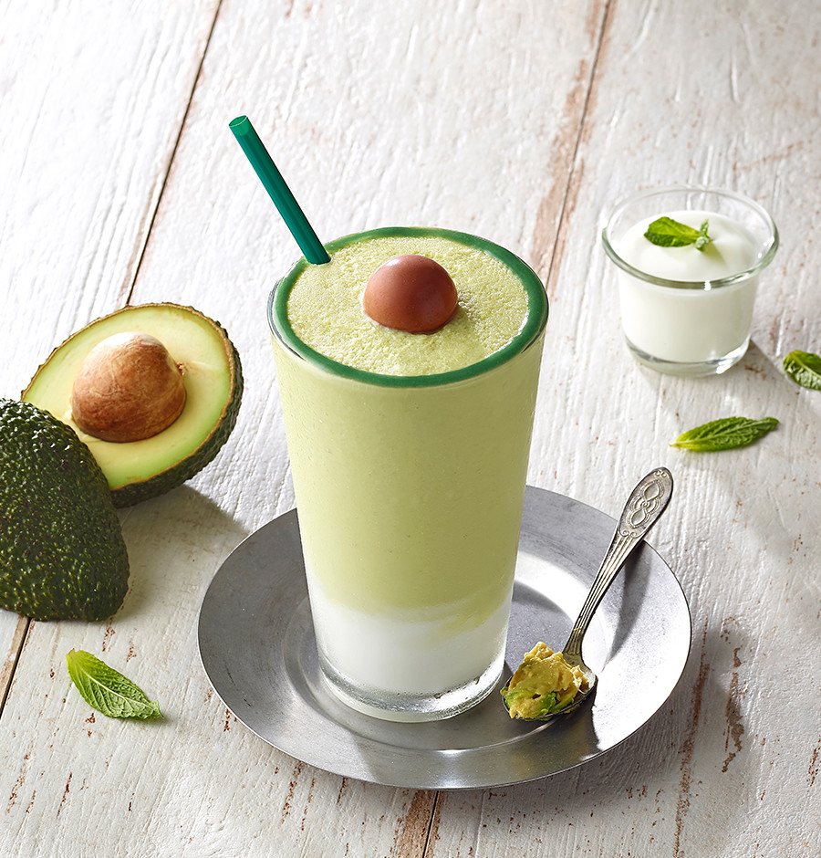 The drink is designed to look like a freshly sliced avocado. Photo: Starbucks Korea