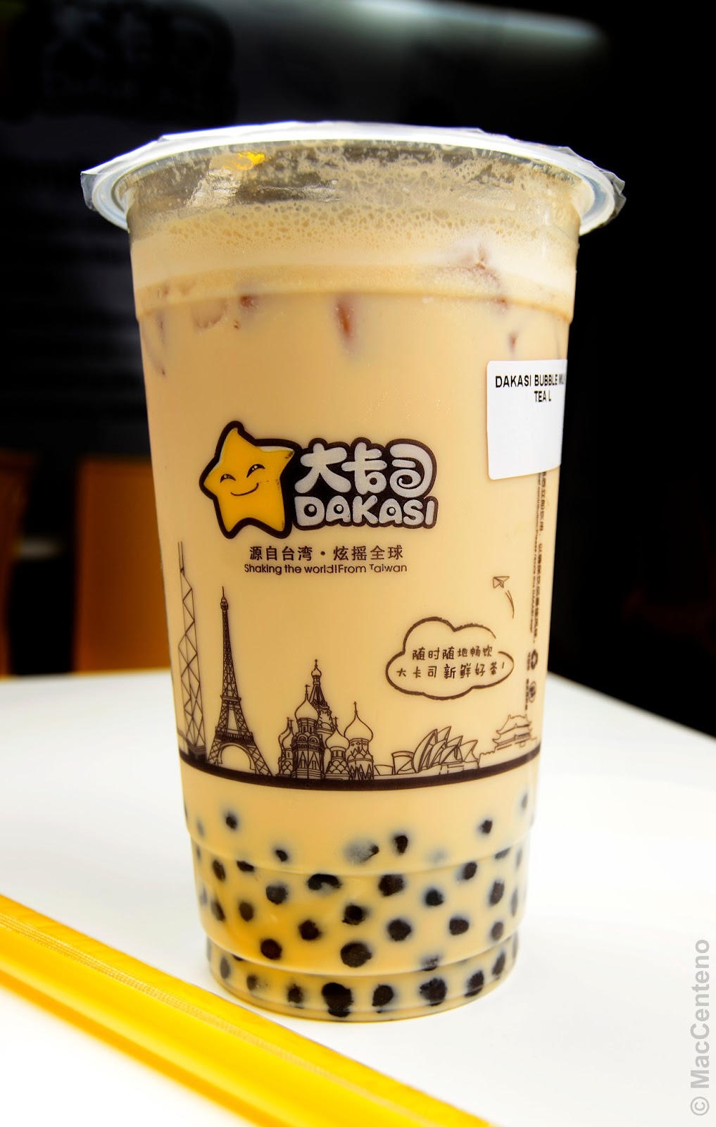 A bubble tea from Dakasi (credit: Mac Centeno Images)