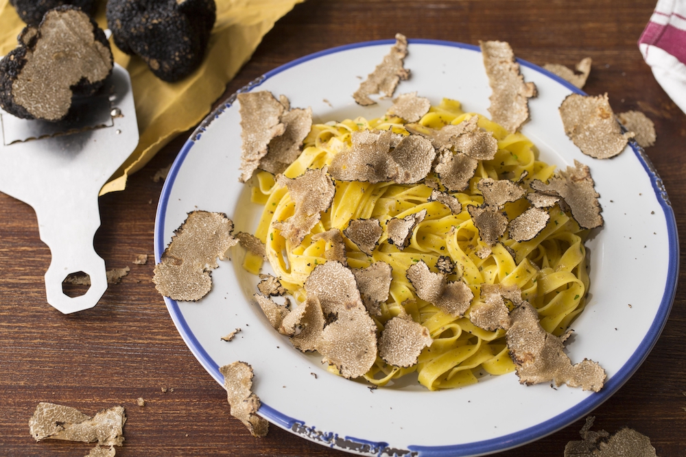 Tagliatelle with black truffle