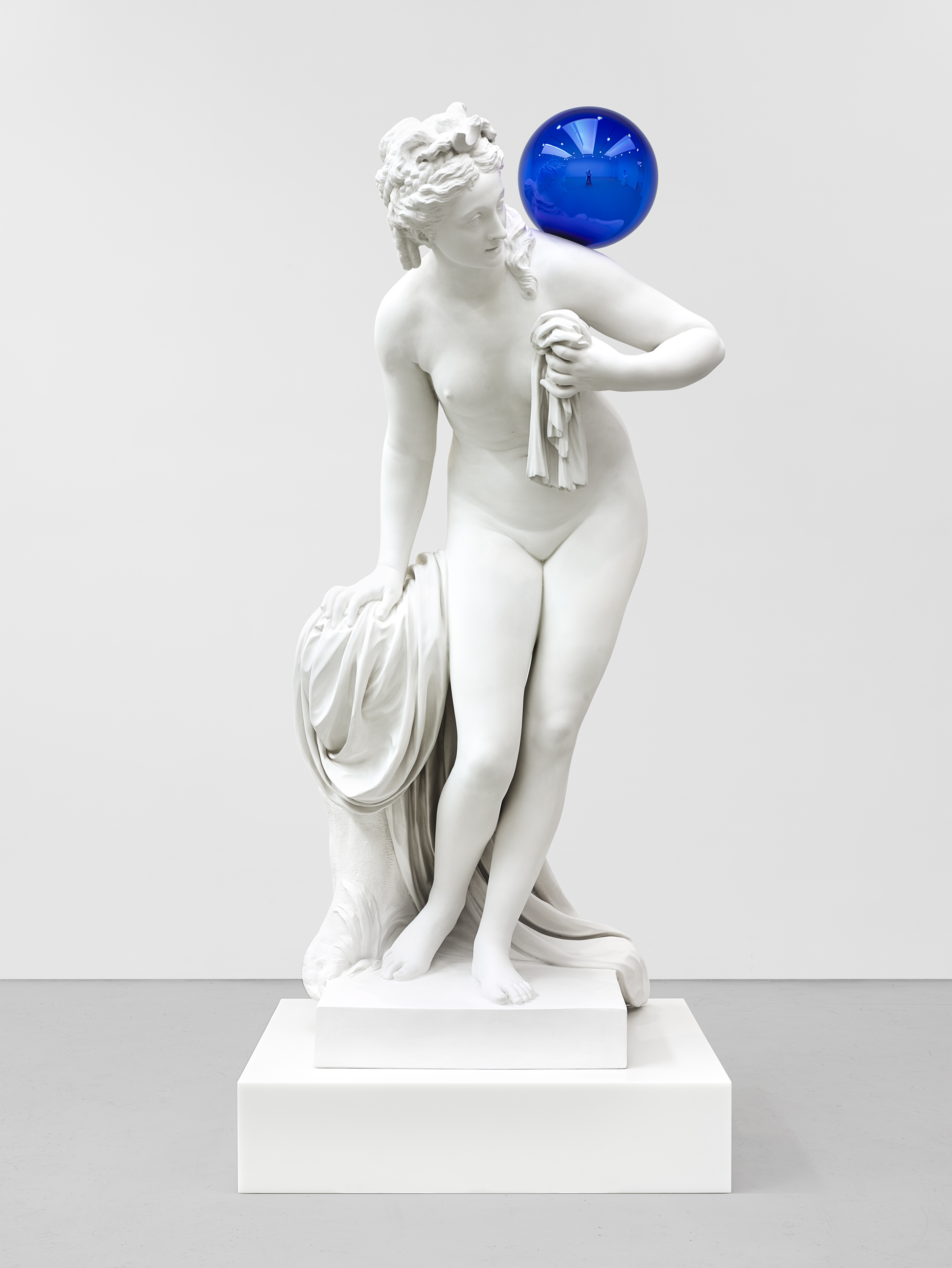 Jeff Koons, Gazing Ball (Diana), 2013. 