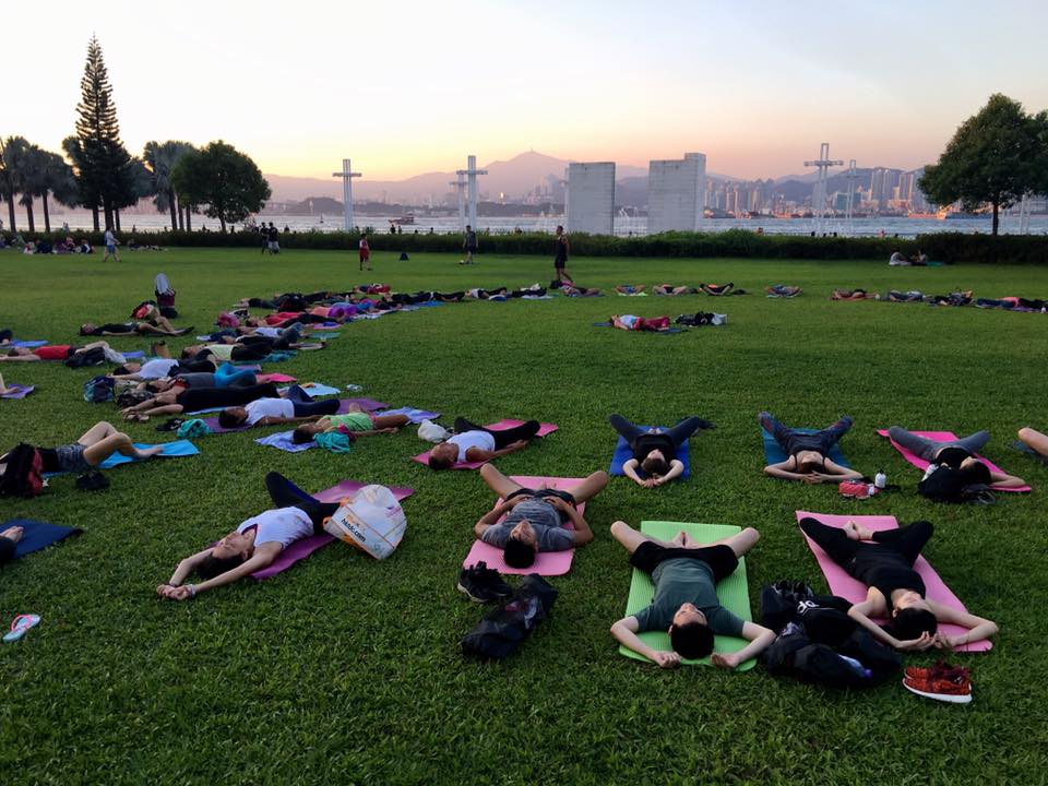 HK Outdoor Yoga offers a great opportunity to meet new friends