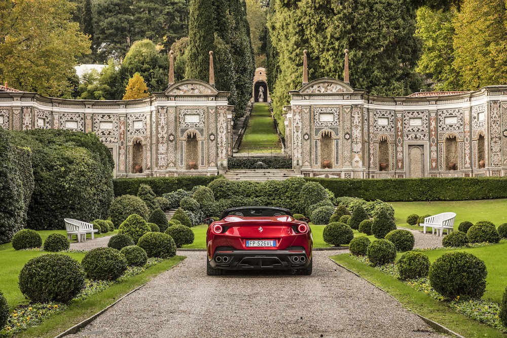 The Ferrari Portofino drives up to the Villa d’Este at Lake Como