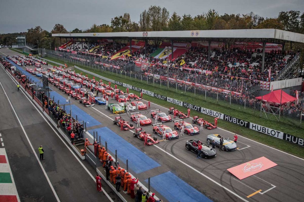 The line-up of day four on the track of the Ferrari Finali Mondiali in Monza
