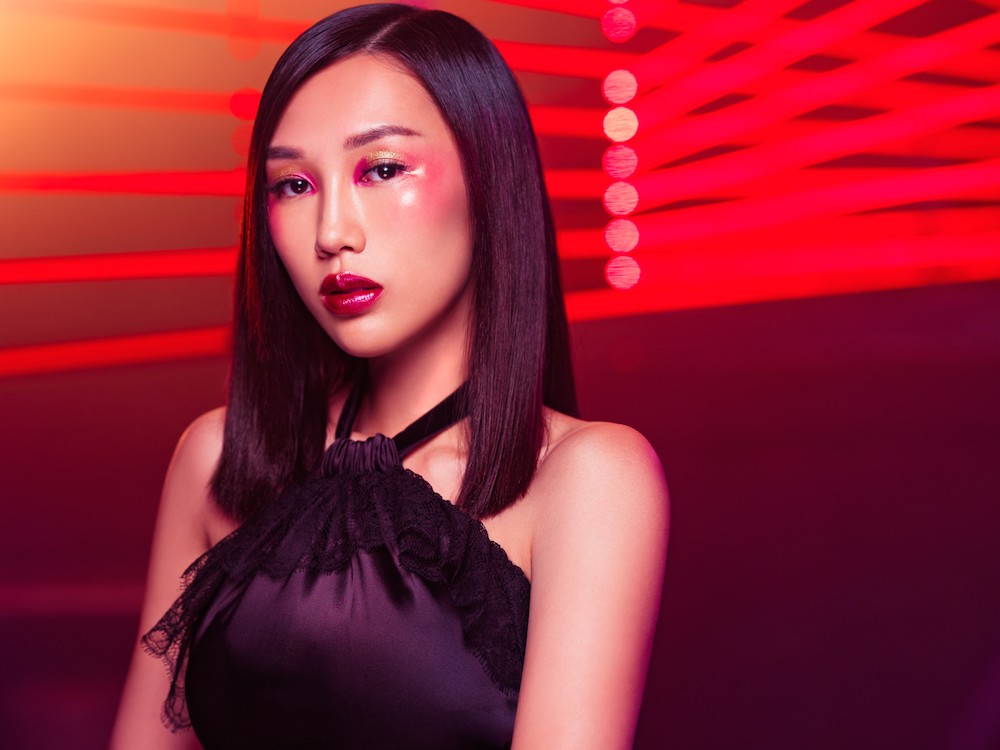 How to glow like LA-based influencer Karen Yeung (iamkareno) — Hashtag  Legend