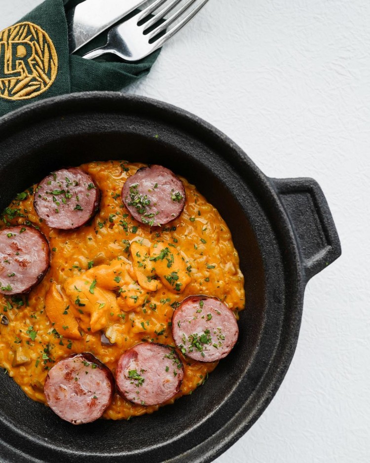 La Rambla's Parmesan Rice with Hokkaido Uni and Iberico Sausage (photo credits: La Rambla via Instagram)