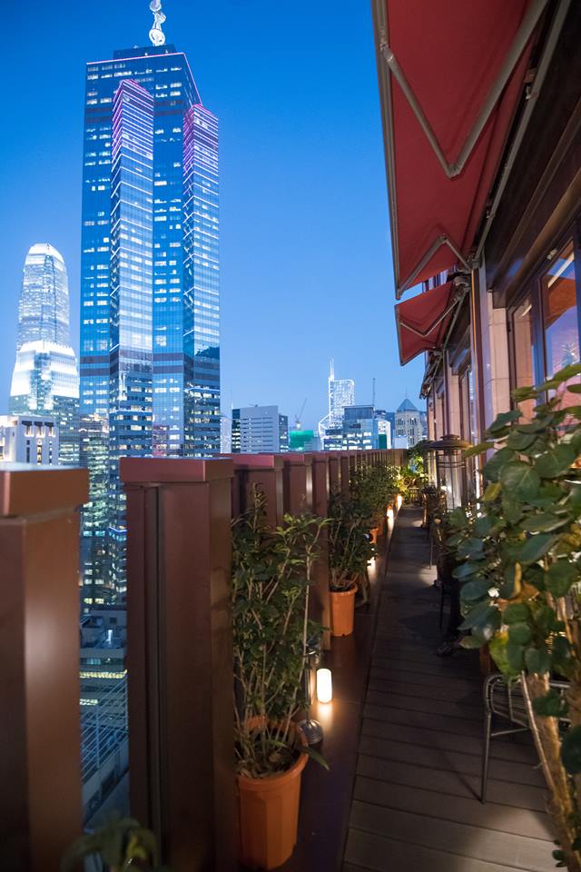 The cocktail menu is designed by legendary Hong Kong bartender Antonio Lai