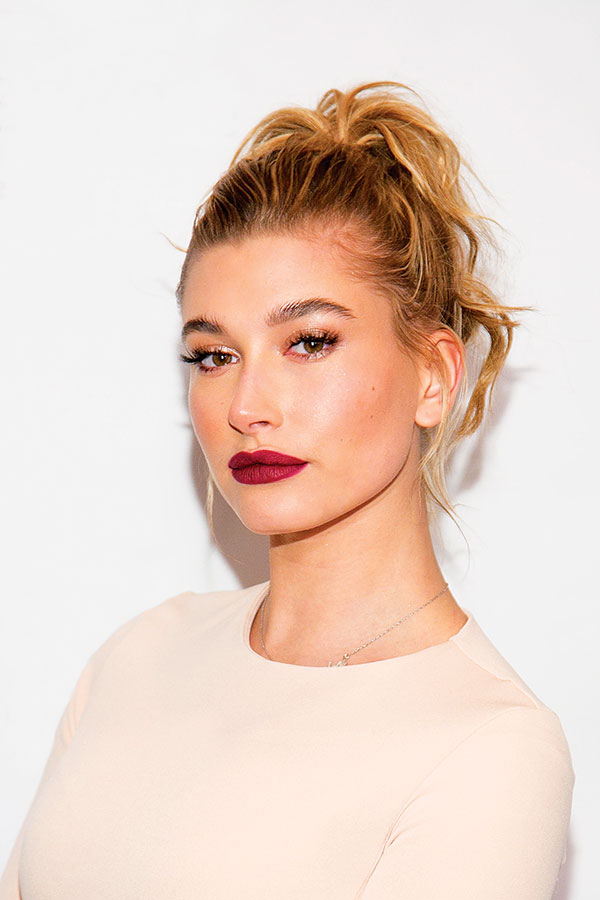 Hailey Baldwin Gold Hoops 2024