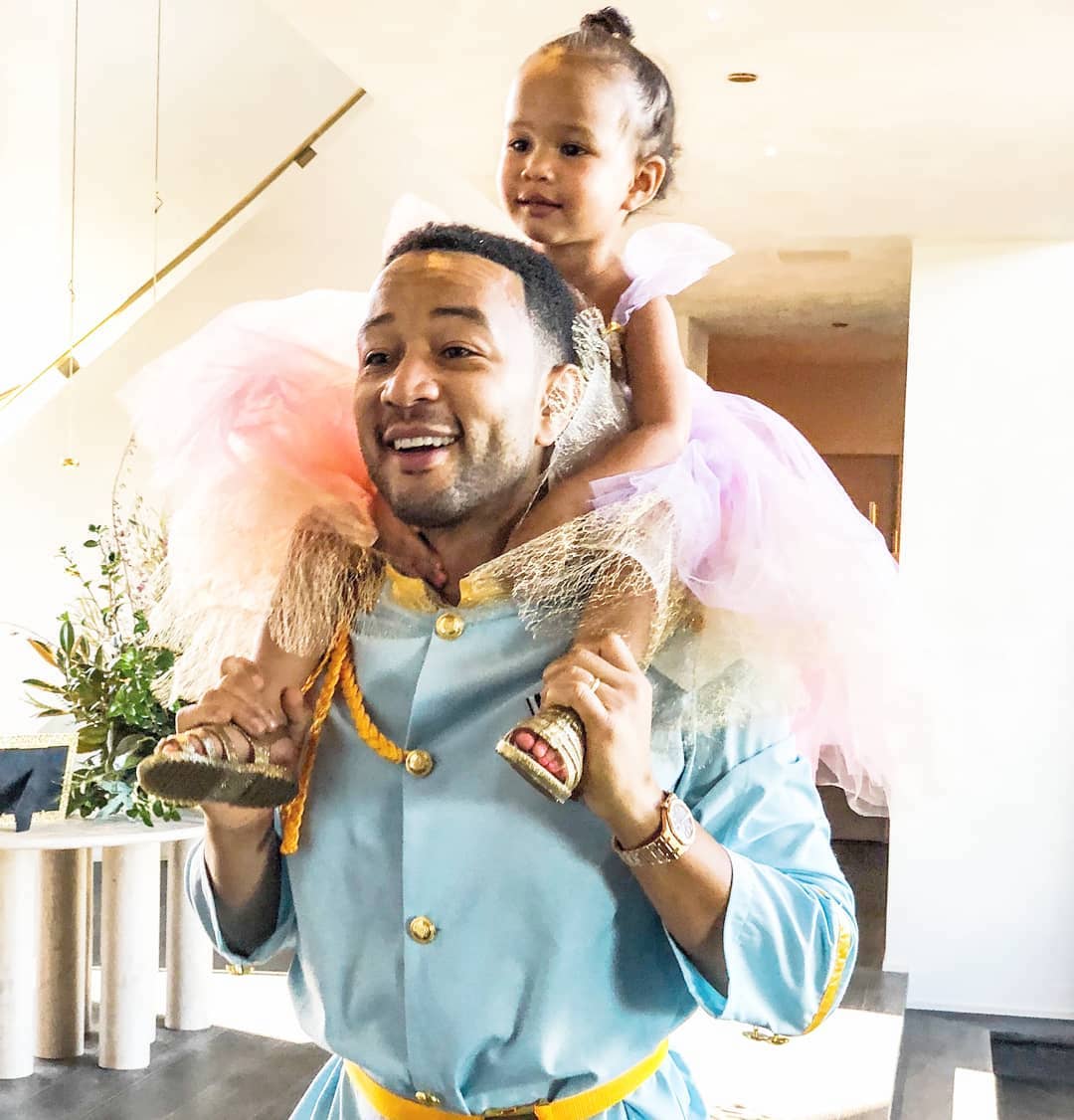 John Legend with daughter Luna Legend stealing our hearts this Halloween with the sweetest father-daughter costumes (photo: @johnlegend on Instagram)