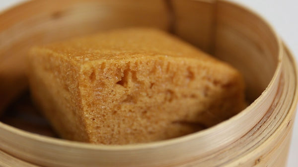 Fung Shing Restaurant’s steamed sponge cake (Photo: Eat and Travel Weekly) 