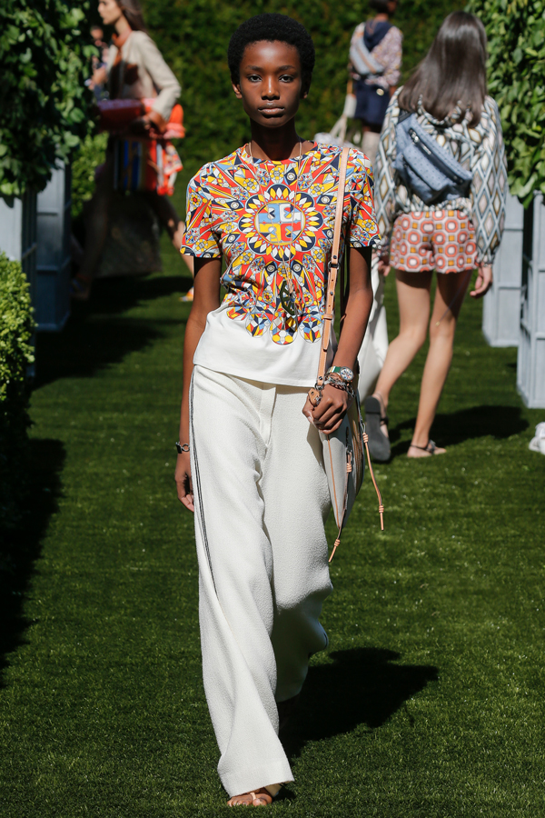 Fuss-free fashion from Tory Burch (photo c/o Tory Burch)