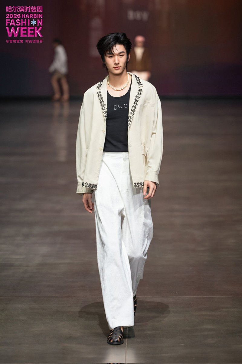 มอส–แบงค์