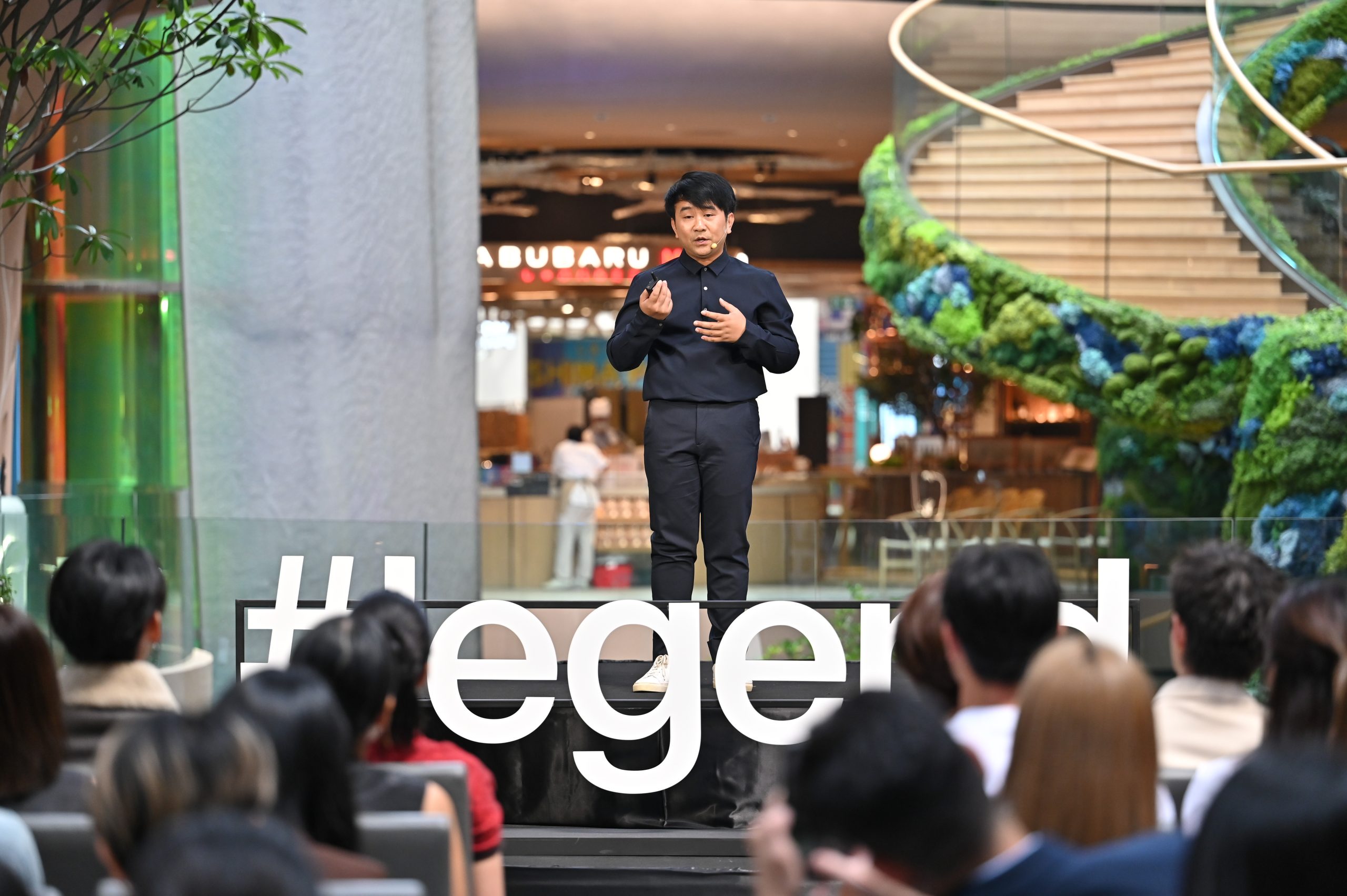 ผู้ช่วยศาสตราจารย์ เรวัฒน์ ชำนาญ Editor-in-Chief #legend Thailand