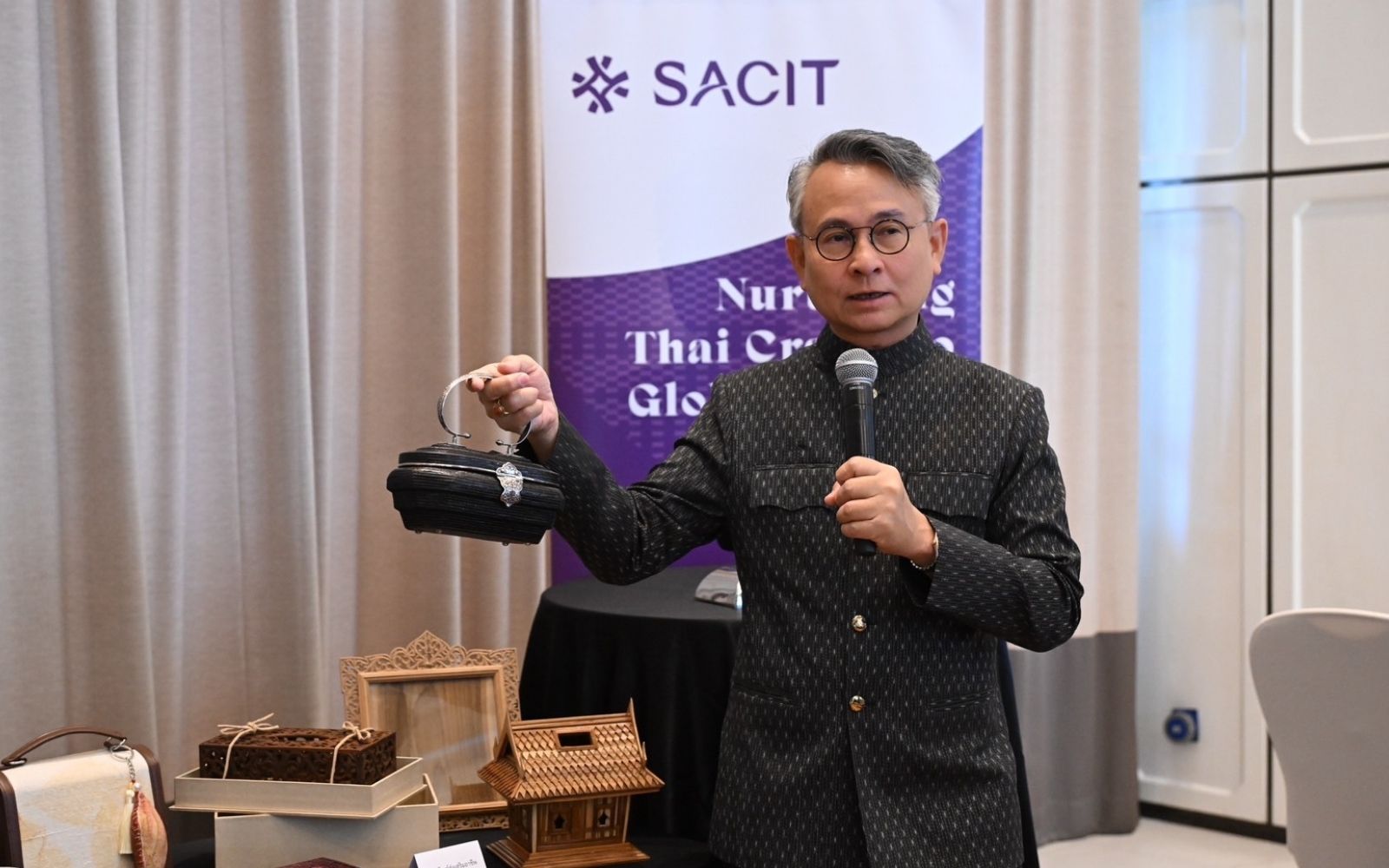 sacit thai art 01