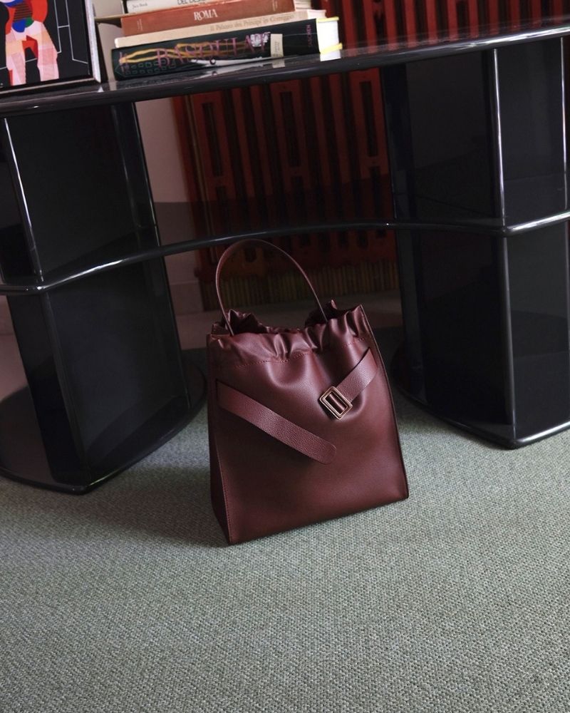 กระเป๋าแบรนด์ไทย