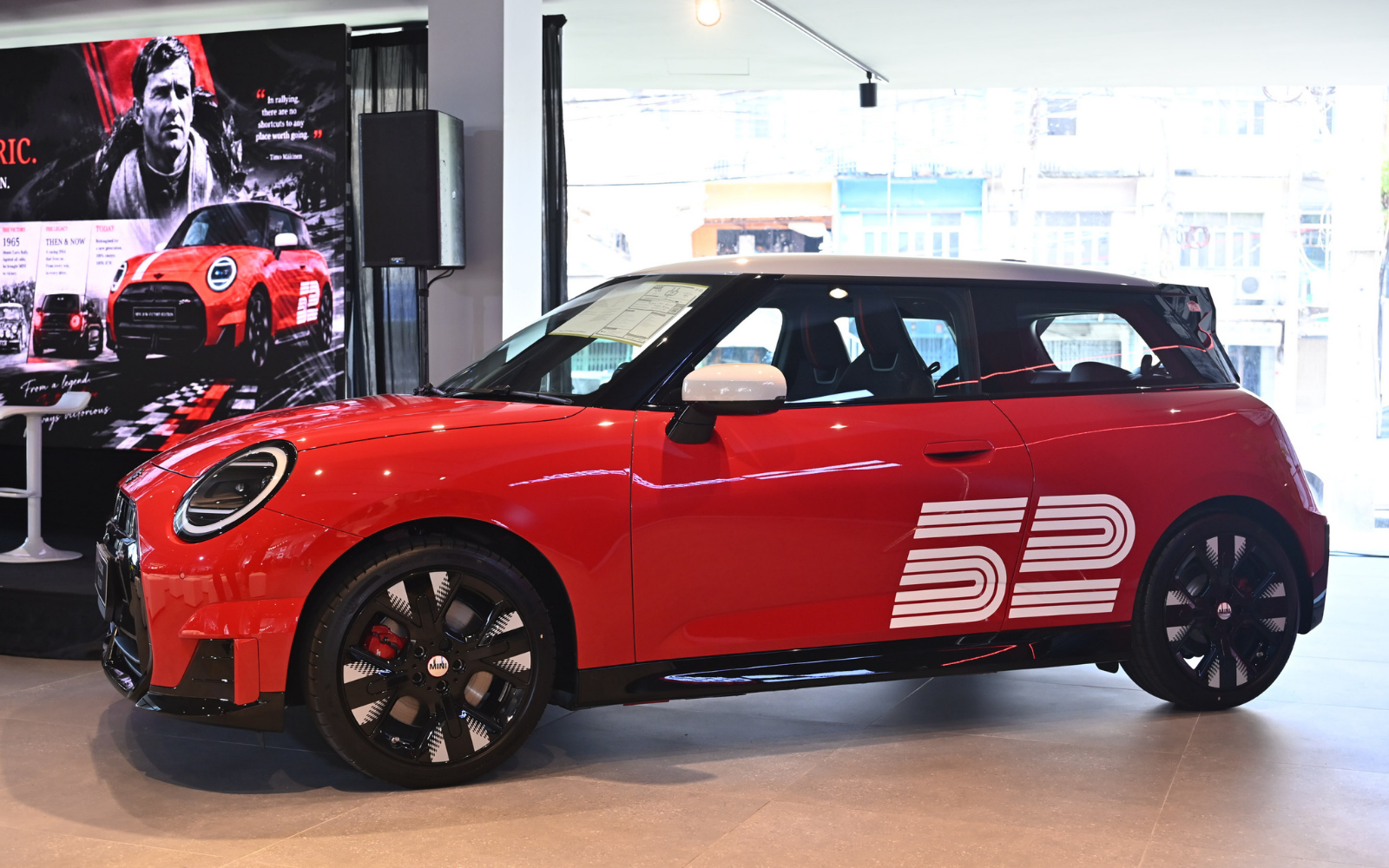 MINI Millennium 04