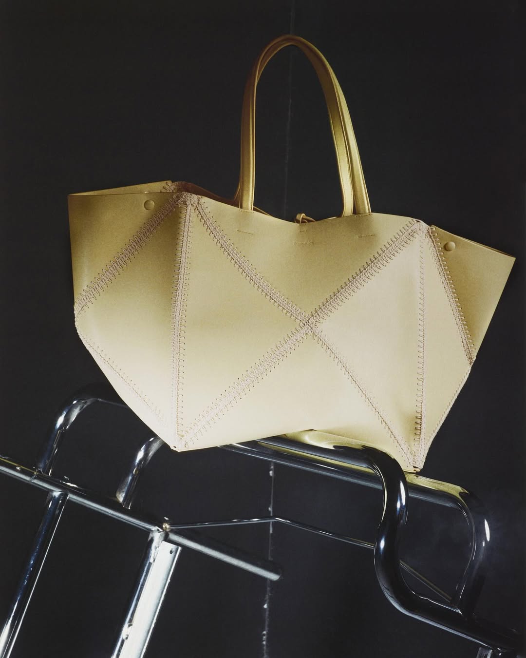 Next-Gen Luxury bag 09