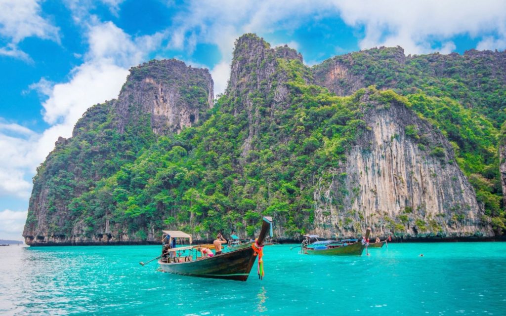 เที่ยวทะเลกลางปี