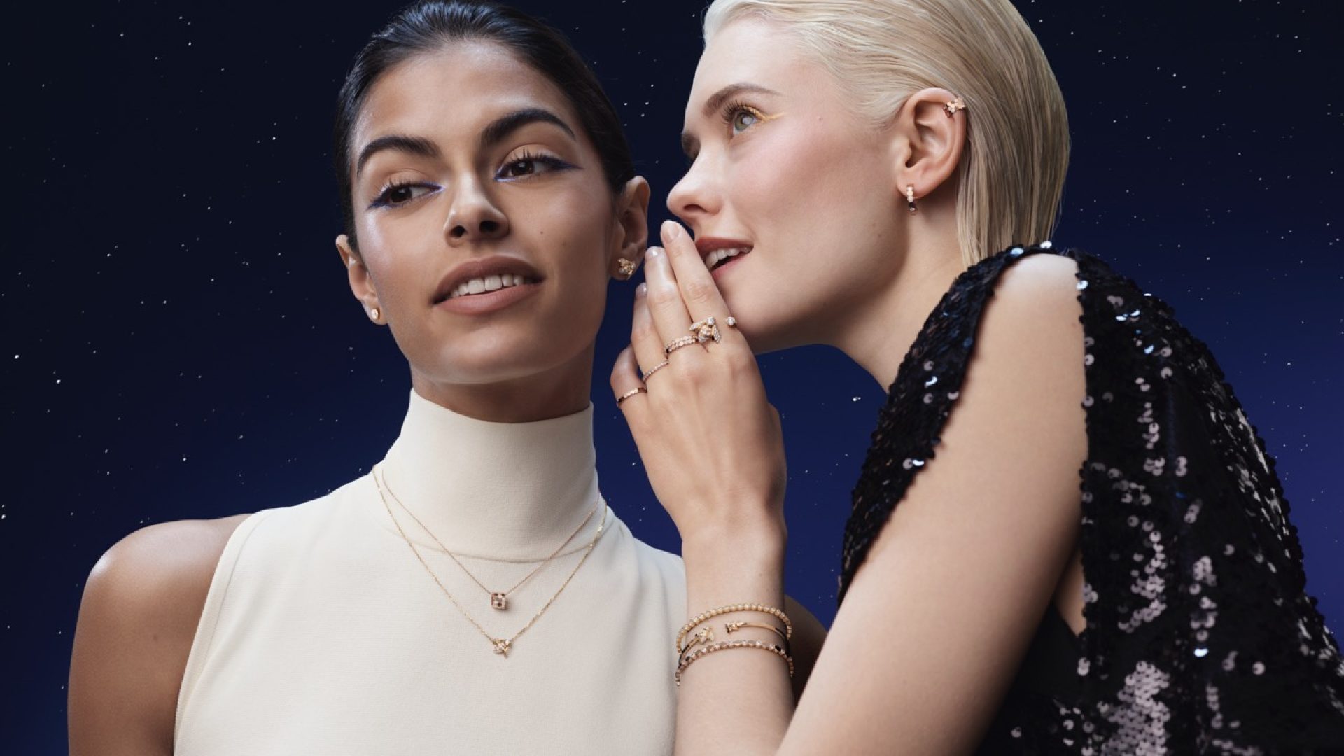 25_HOL_S_KV_MO_BEE_MIX_FULL BLEED_RVB_JPEG Large