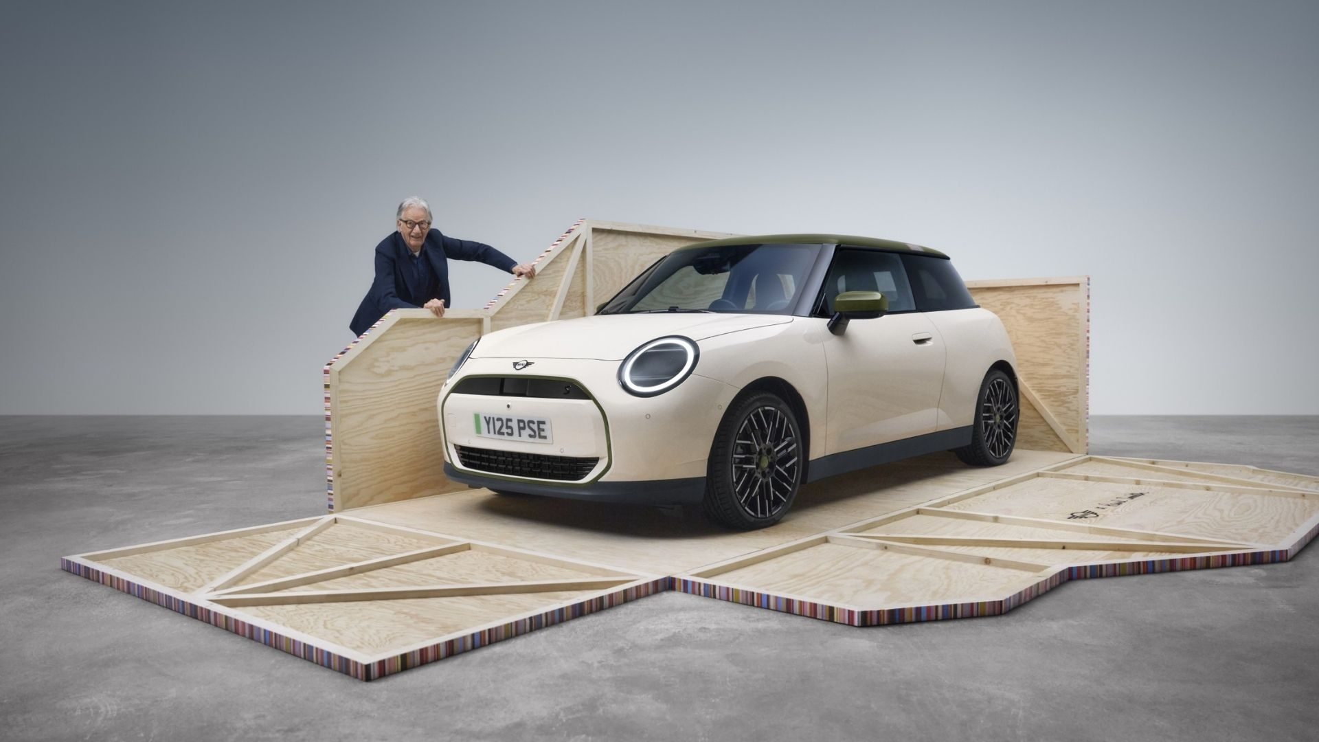 mini paul smith feature