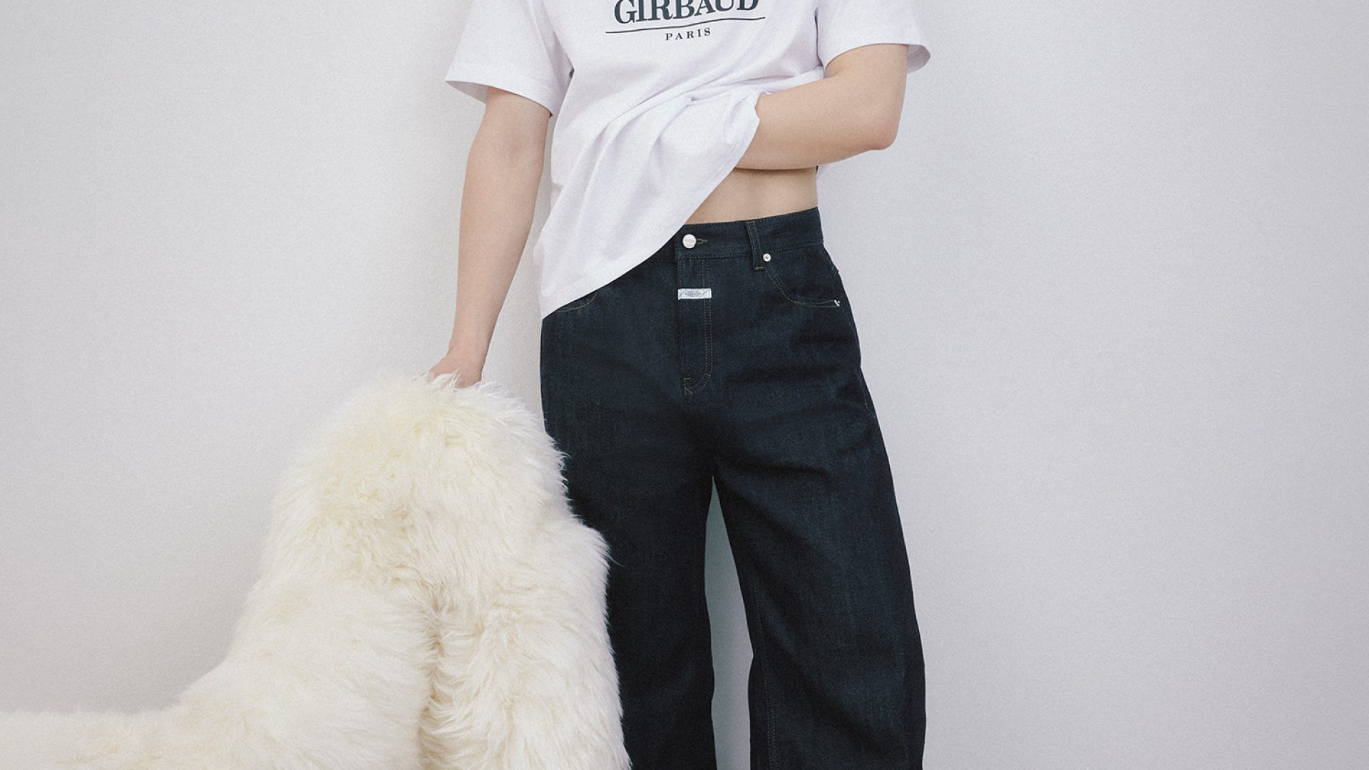 เสื้อยืดสีขาว Banner1