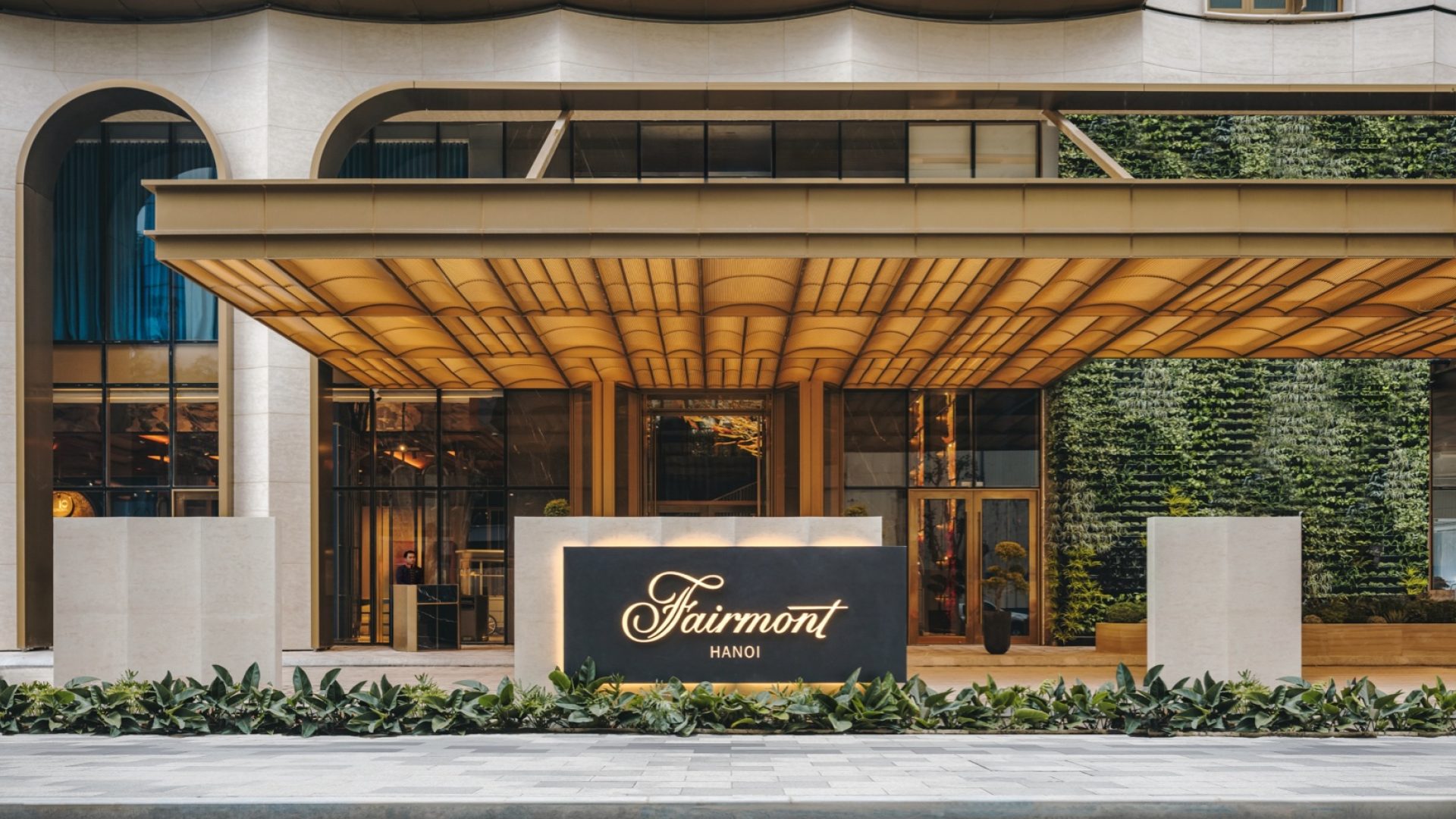 ‎Fairmont Hanoi.‎001