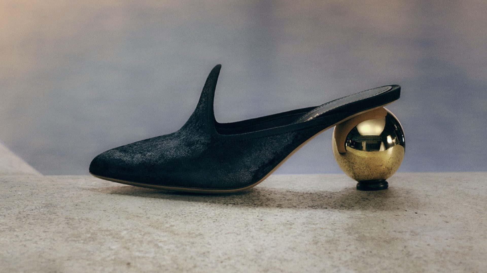 ‎ferragamo heels.‎001