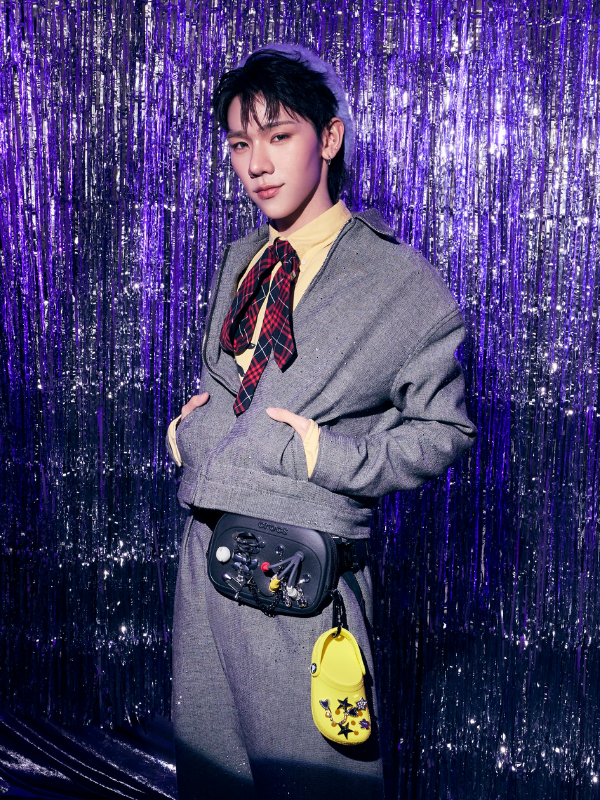 คอลเลกชันกระเป๋า crocs 07