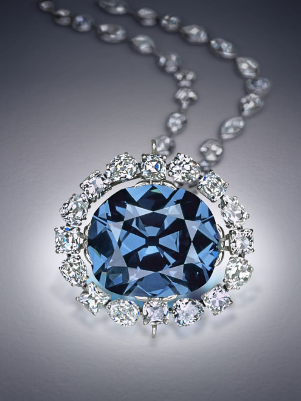 THE HOPE DIAMOND Credit/ NMNH-Mineral Sciences Dept.