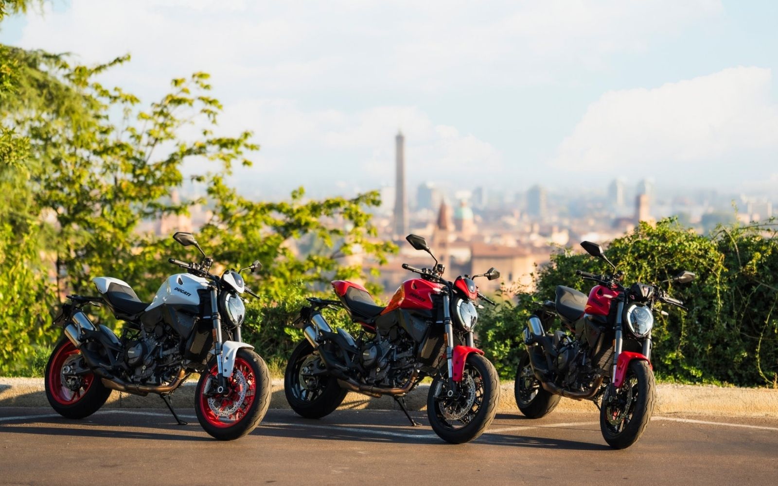 New Ducati Monster 04