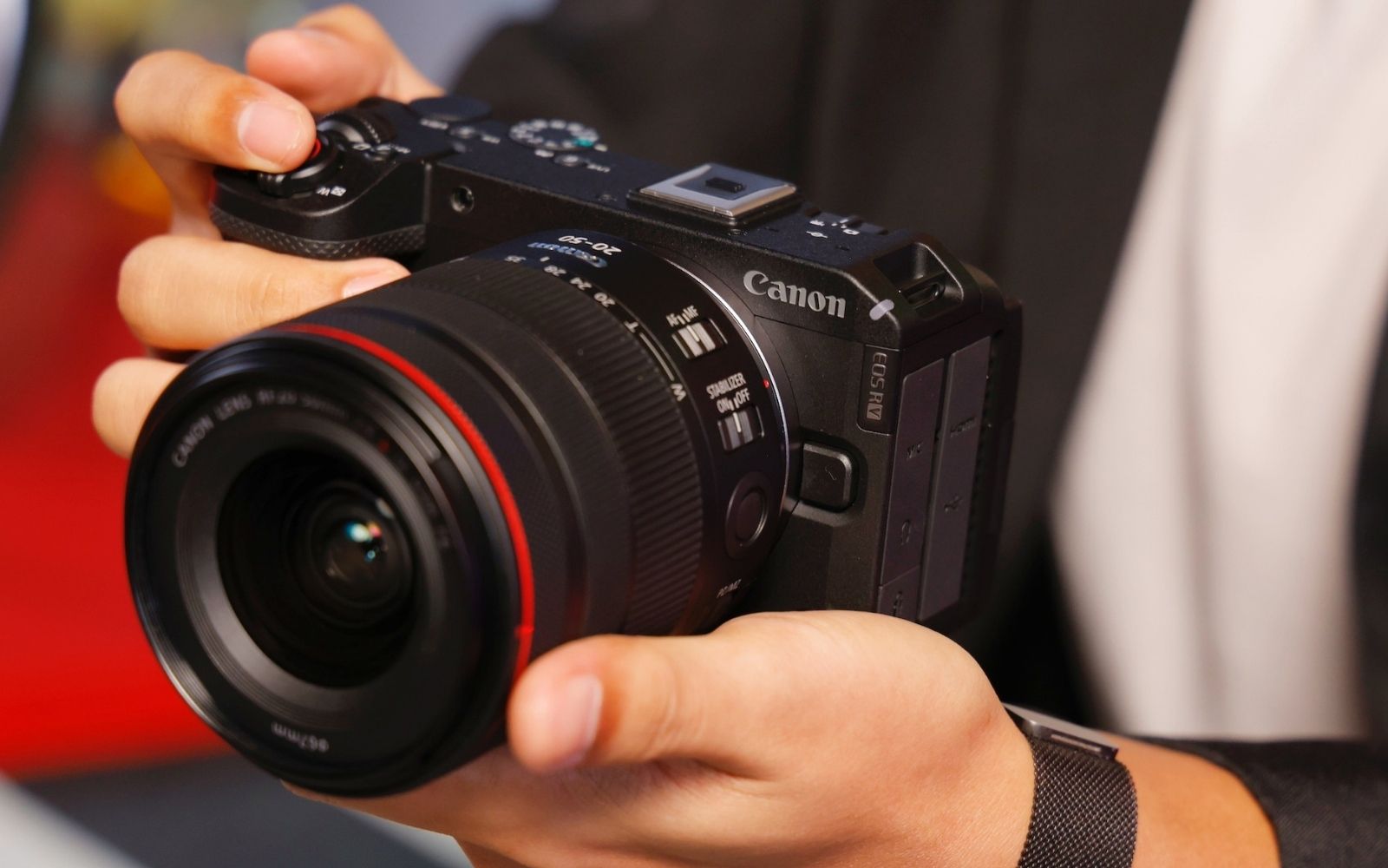 Canon EOS R6 V 05