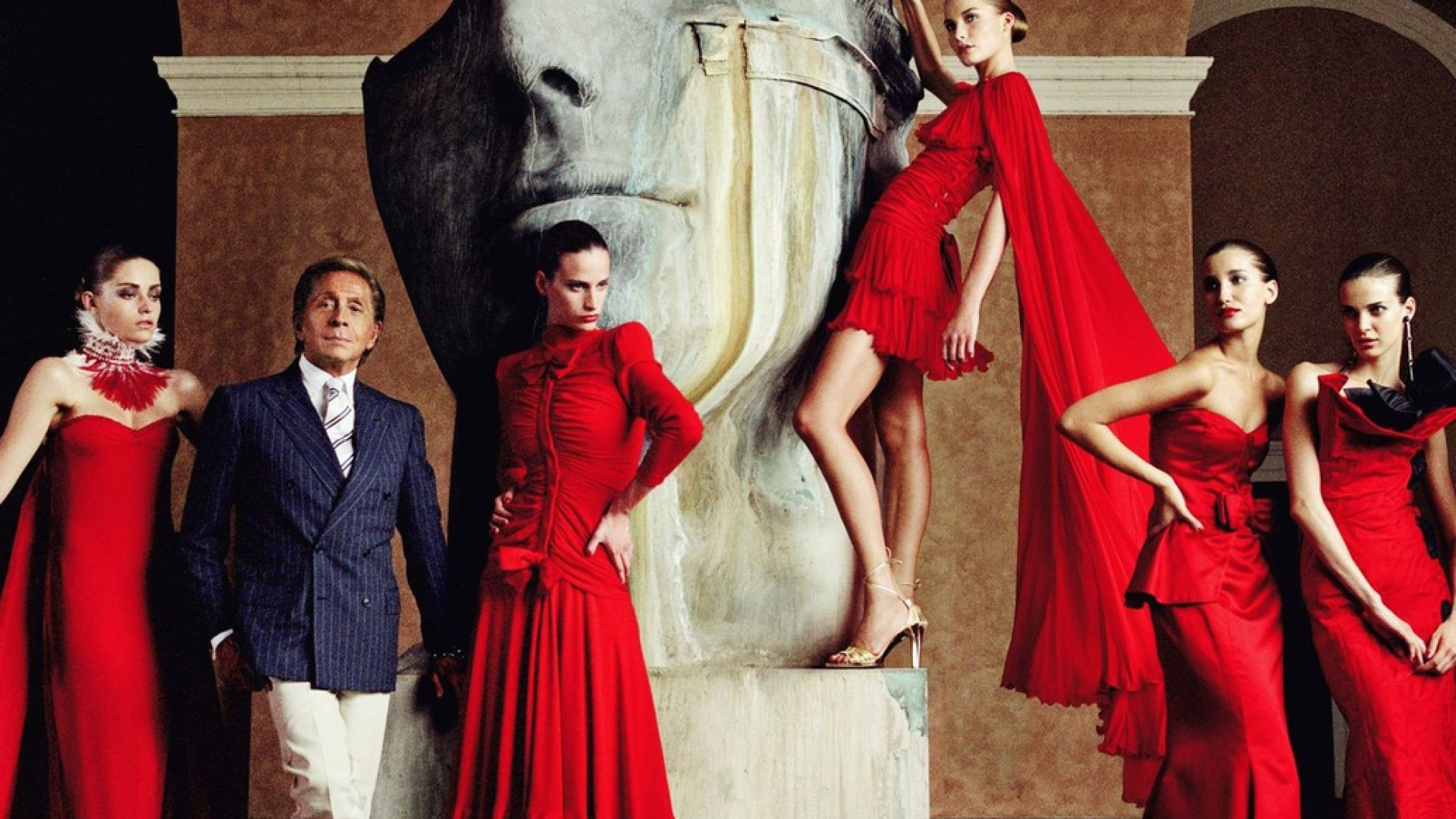 An Iconic Red.‎000