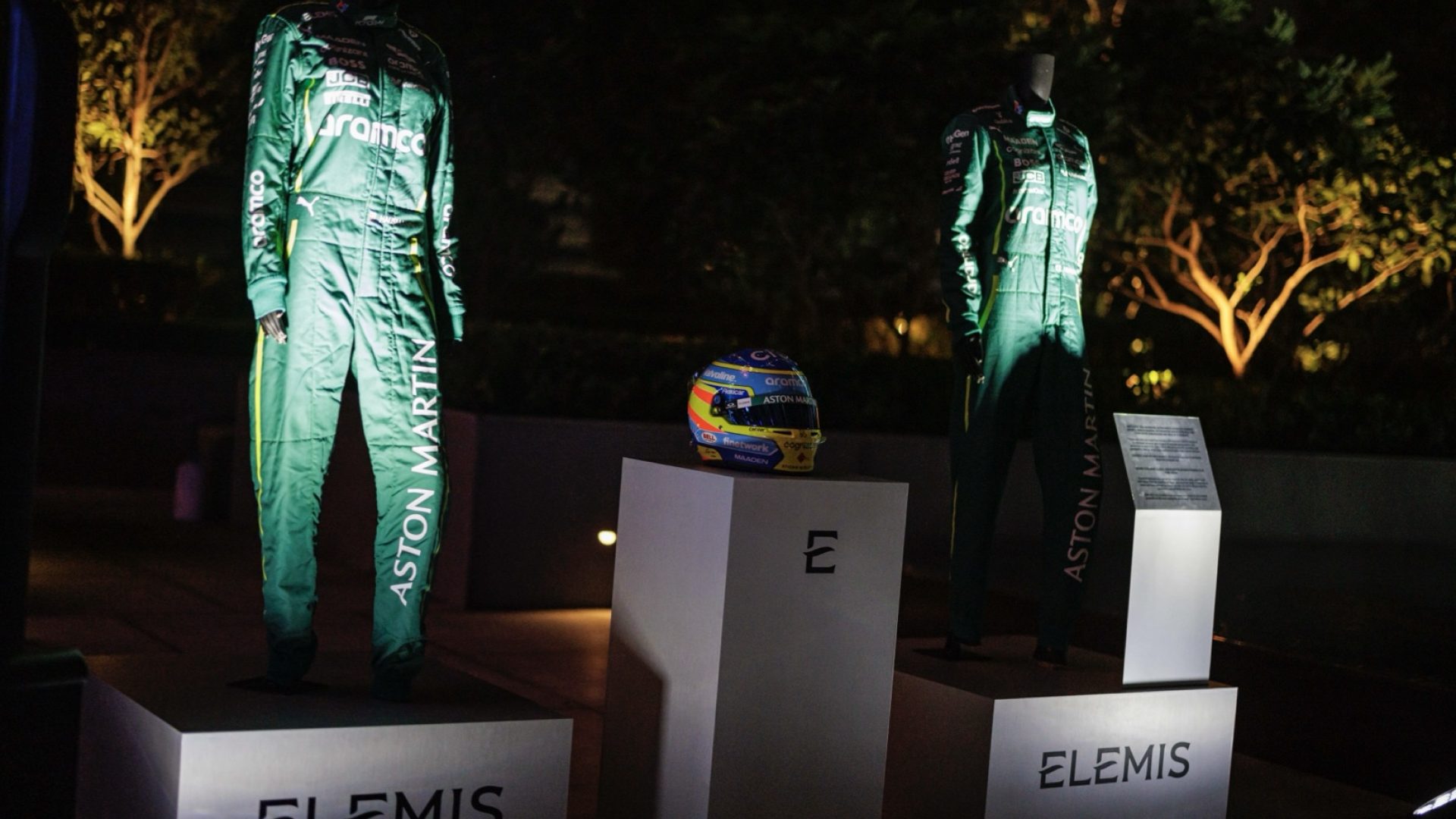 ‎elemis x aston martin.‎001
