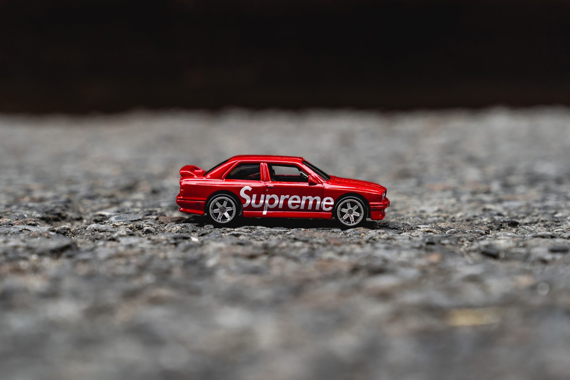 RedシュプリームミニカーSupreme Wheels Fleet Flyer + BMW 赤 国内正規品