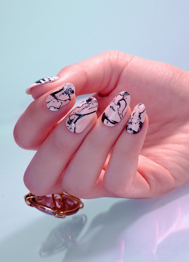 diy-manicures-nail-wraps-6