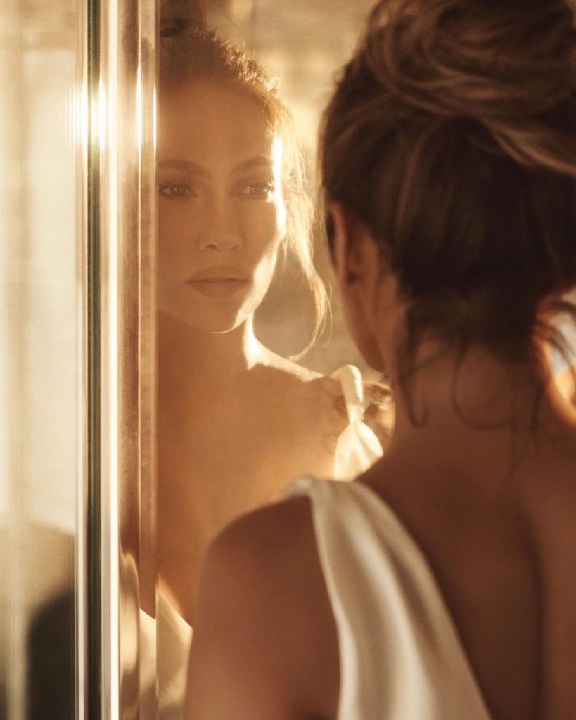 jlo beauty jennifer lopez mirror