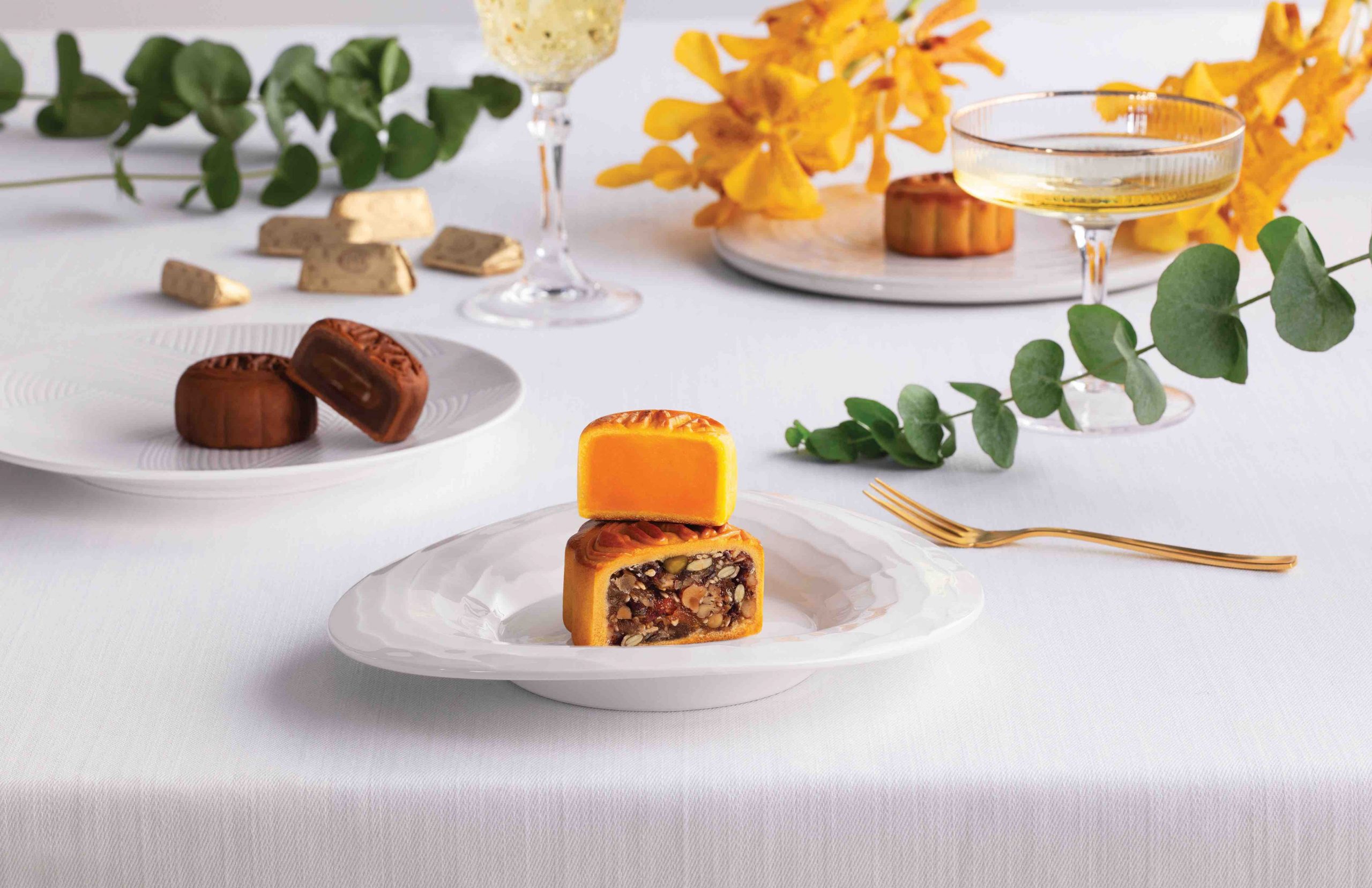 20 Pretty Mooncake Gift Sets To Get This Mid-Autumn Festival 2022