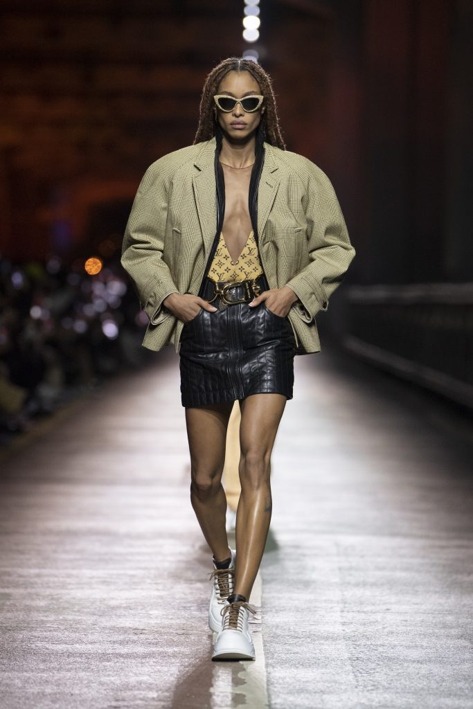 Louis Vuitton  Skirt set, Two piece skirt set, Fashion
