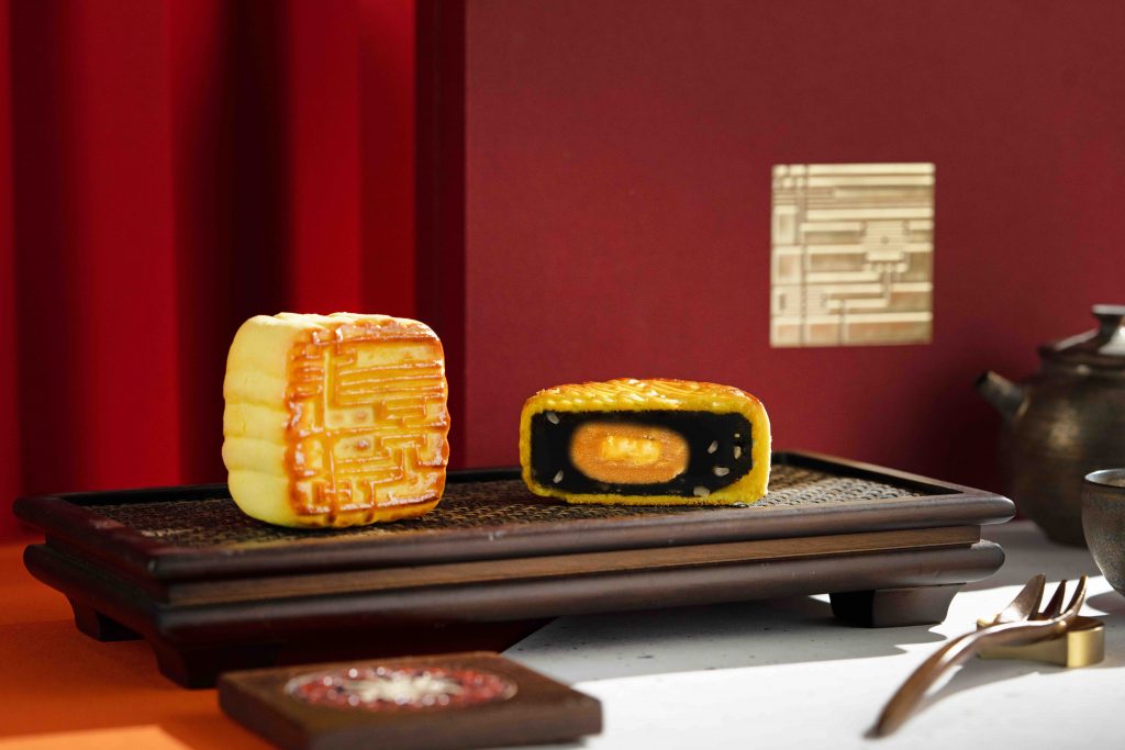 Dalloyau's New Paris Moon Mooncake Gift Box