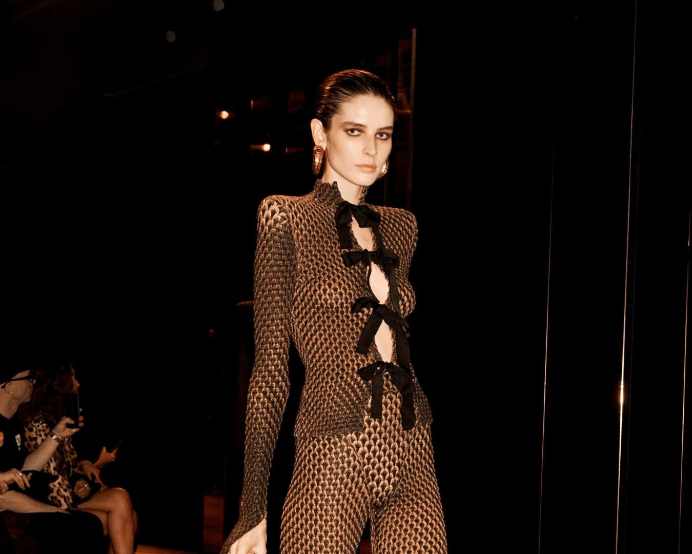 00013-schiaparelli-fall-2025-ready-to-wear-credit-brand-min