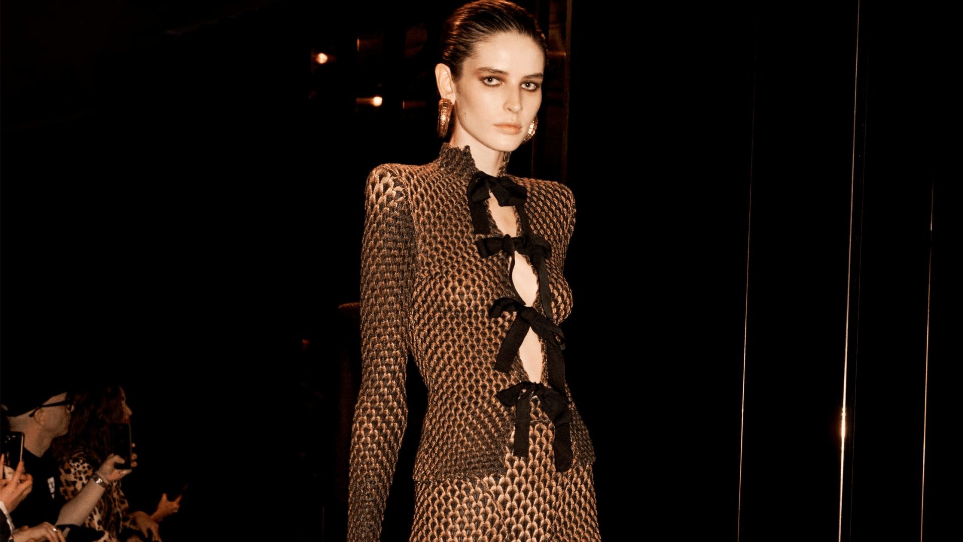 00013-schiaparelli-fall-2025-ready-to-wear-credit-brand-min
