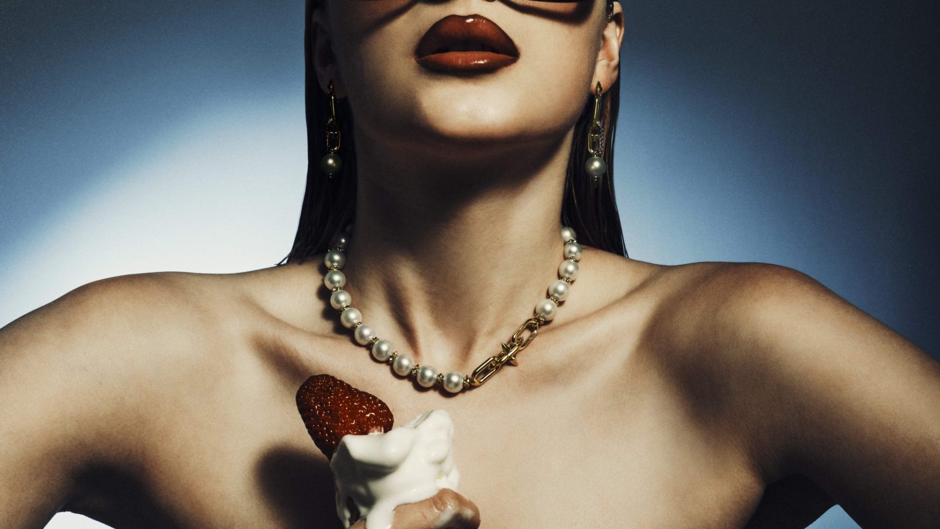 17042025_kath6913 1 copy-min