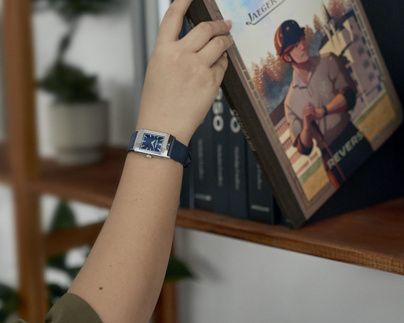 2025_MADEOFMAKERS_OLIVECOAT_ASC03328_ADOBE98_4-5-min